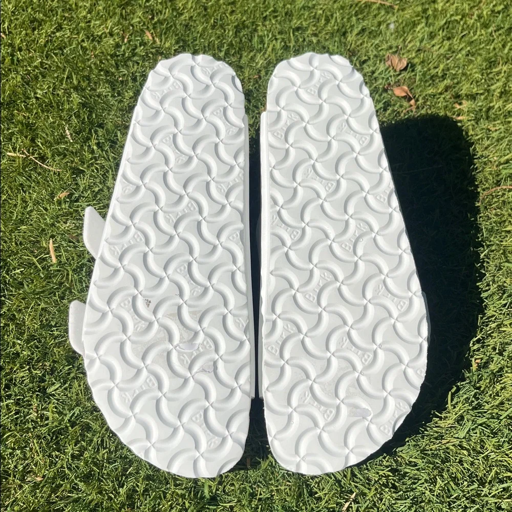 NWT BIRKENSTOCK White Arizona Sandals